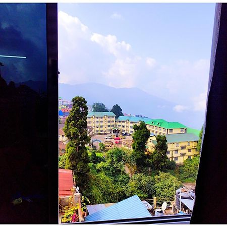 Hotel Premium Pitstop Near Railway Station Best Hotel In Darjeeling Dardżyling Zewnętrze zdjęcie